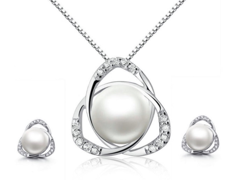 18K White Gold 2 ct Pearl Halo Round 18 Inch Necklace and Earrings Set Plated
